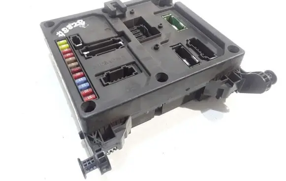 Ford Galaxy Fuse module S108152001