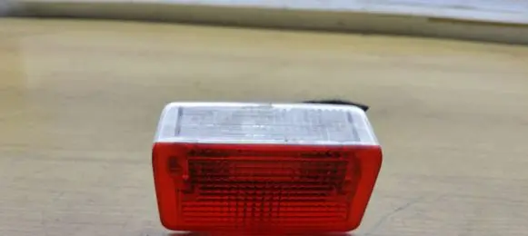 Mercedes-Benz CLS C219 Boot/trunk interior light 1698202201