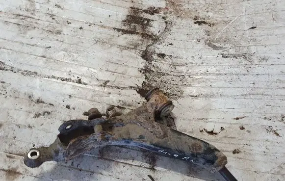 Lexus IS 220D-250-350 Front lower control arm/wishbone NOCODE