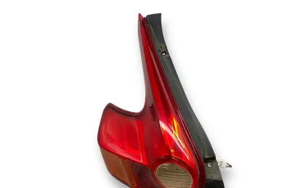 Nissan Juke I F15 Rear/tail lights