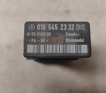 Mercedes-Benz Vito Viano W638 Other relay 0165452332 016545233203