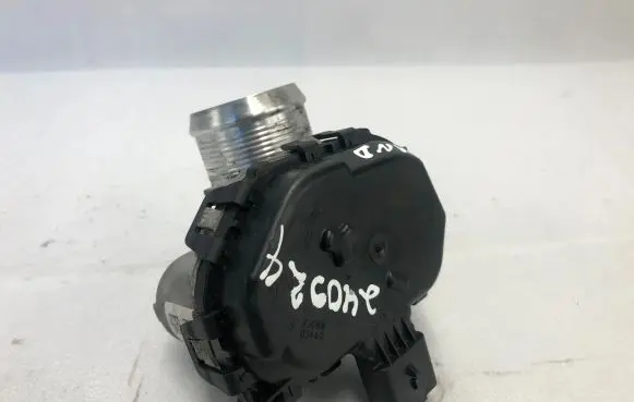 Opel Grandland X Throttle body valve 9830171480