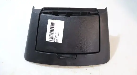 Car ashtray