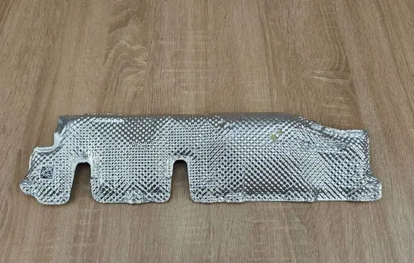 BMW 4 G22 G23 G24 G26 Heat shield in engine bay 8579937