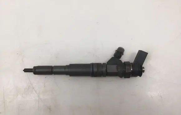 Fuel injector