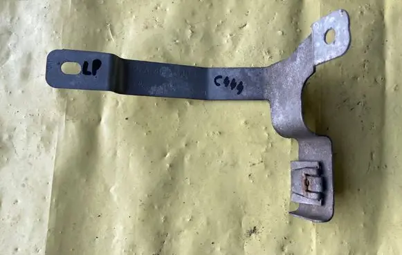 Mercedes-Benz C AMG W204 Front bumper mounting bracket A2045240346