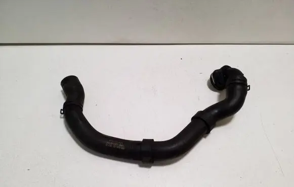 Audi TT TTS Mk2 Engine coolant pipe/hose 8J0121051Q