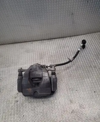 Volvo XC40 Front brake caliper 31471191