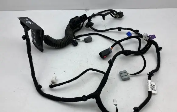 Chrysler Pacifica Front door wiring loom P68354990AA 8DP022 Z87038830