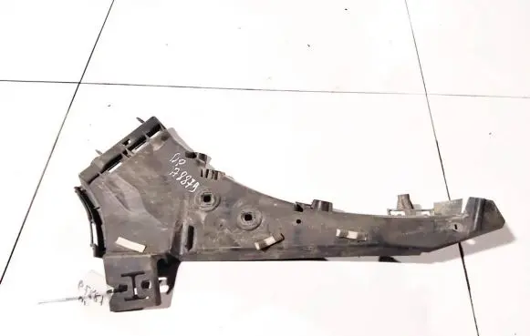 Audi Q7 4L Front bumper mounting bracket 4l0807284
