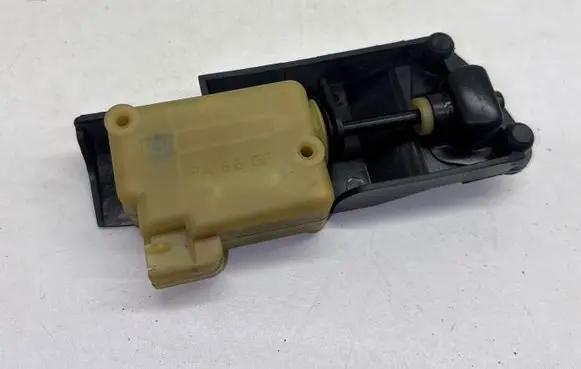 Volvo XC90 Fuel tank cap lock 30612856