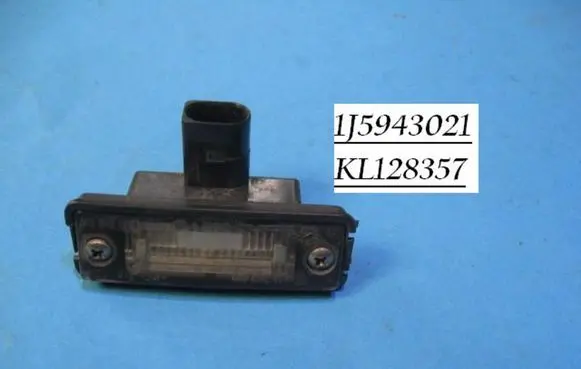 Volkswagen Golf IV Number plate light 1J5943021 KL128357