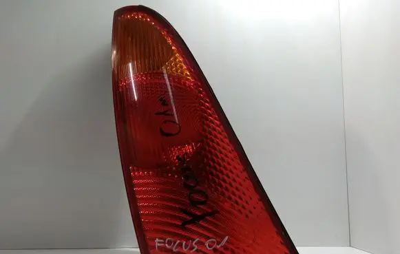 Ford Focus Rear/tail lights XS4X13405AE