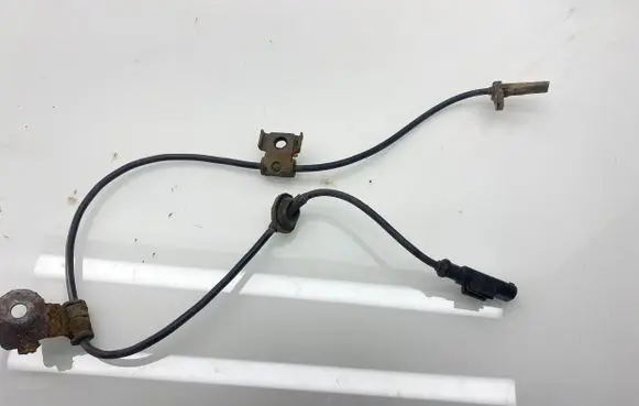 Subaru Legacy ABS brake wheel speed sensor 27540AG00