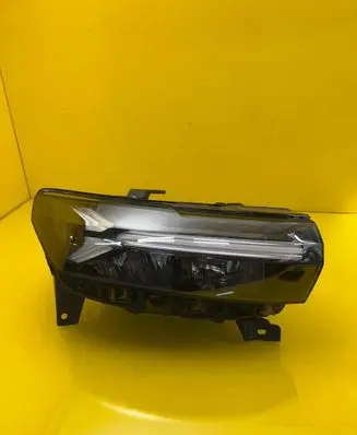 Dacia Duster III Headlight/headlamp 260107725R