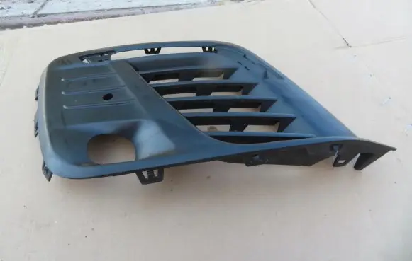 Citroen Jumpy Front bumper lower grill AA37433813