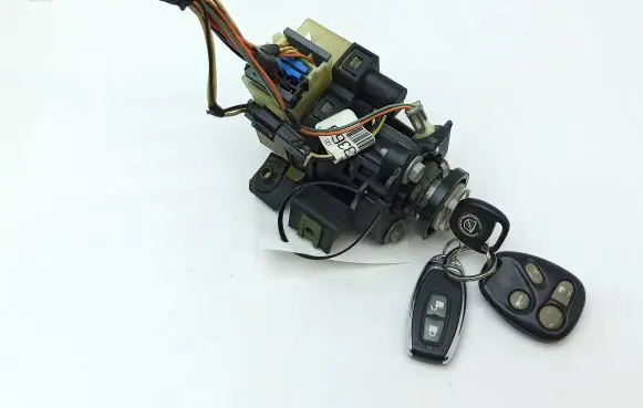 Cadillac STS Seville Ignition lock 25681506 25641501