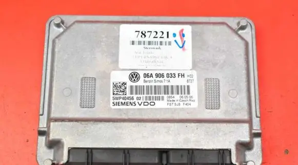 Seat Toledo III (5P) Engine control unit/module ECU 06A906033FH