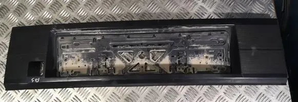 Volkswagen PASSAT B3 Trunk door license plate light bar 33853489