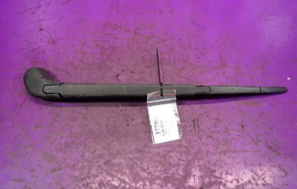 Ford Focus C-MAX Rear wiper blade arm
