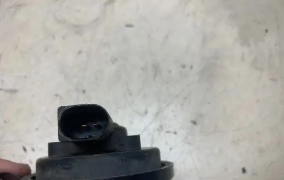 Volkswagen PASSAT B6 Horn signal 12R400B2