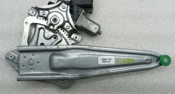 Toyota Avensis T270 Rear window lifting mechanism without motor 8571005061
