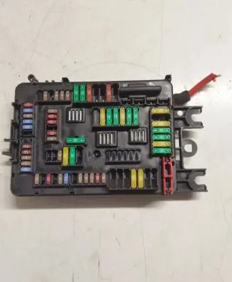 BMW X5 F15 Fuse box set B010168100