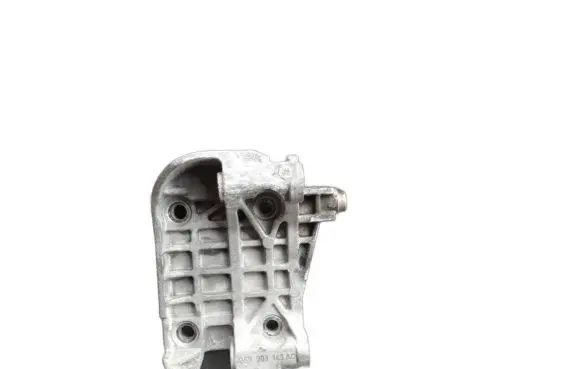 Audi Q7 4L Generator/alternator bracket 059903143AC