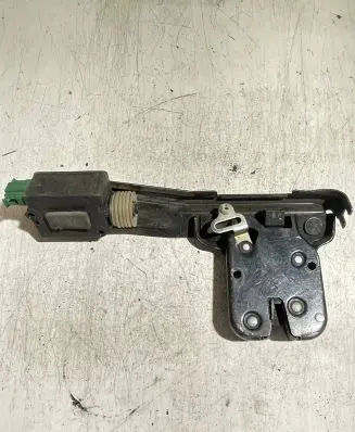 Audi TT Mk1 Tailgate/trunk/boot lock/catch/latch 8N0827505B