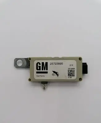 Cadillac CTS Aerial antenna amplifier 25723895