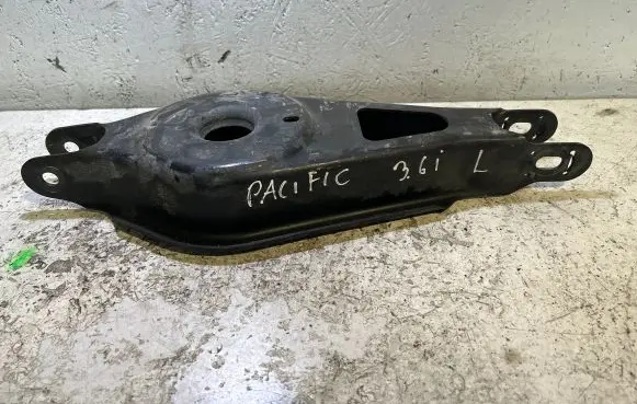 Chrysler Pacifica Rear upper control arm/wishbone 68218021AA 1126