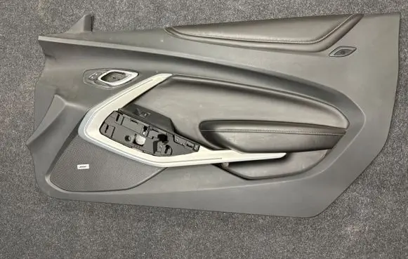 Chevrolet Camaro Front door card panel trim 84031825 16277CD0010031 095938320