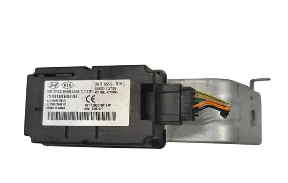 Hyundai Santa Fe Tire pressure sensor 958002W100