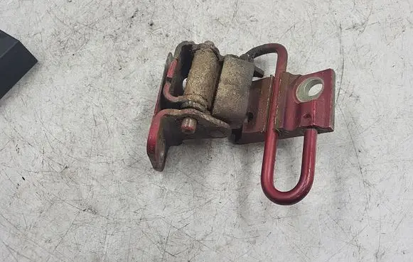 Volkswagen Bora Front door upper hinge 