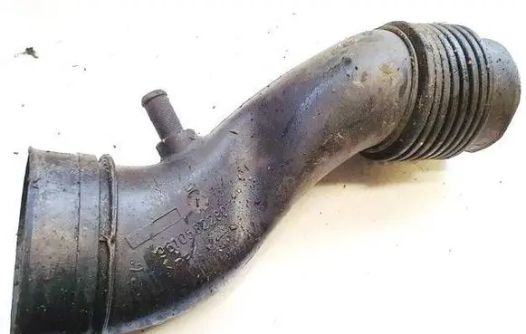 Citroen Xantia Air intake hose/pipe 9610582280