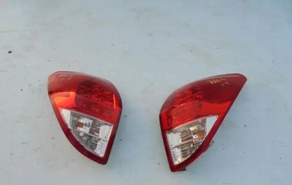 Toyota Avensis T270 Rear/tail lights