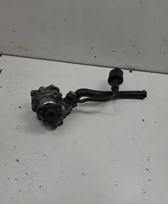 Audi A6 S6 C5 4B Power steering pump 4B0145155R