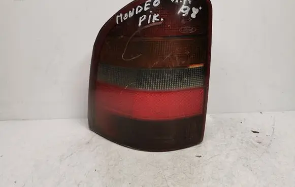 Ford Mondeo MK II Rear/tail lights 93BG13N004EA