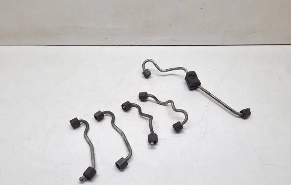 BMW 5 E60 E61 Fuel injector supply line/pipe
