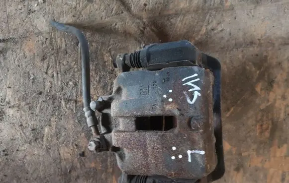 Opel Insignia A Front brake caliper