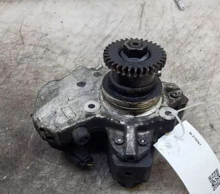 Mercedes-Benz E W212 Fuel injection high pressure pump A6420700801 0445010210