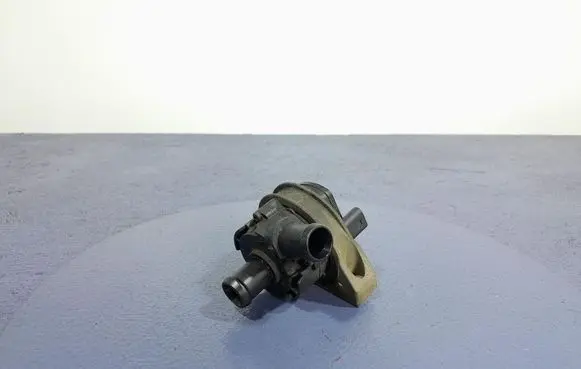 Skoda Rapid (NH) Water pump 5C0965567A