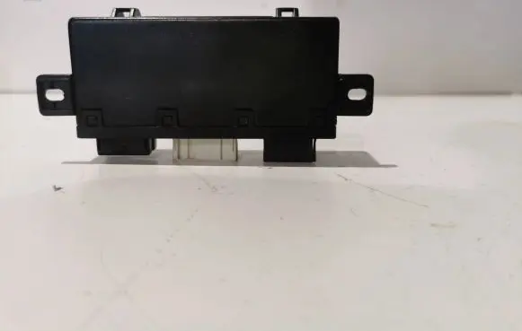 BMW 5 E39 Comfort/convenience module 689667 00191780 613569042559