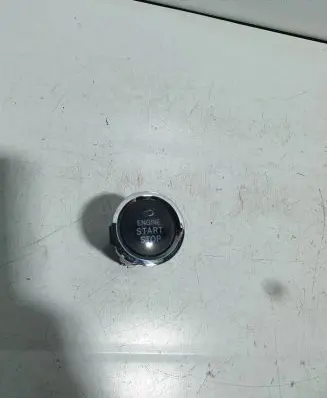 Toyota Corolla Verso AR10 Engine start stop button switch 15A7102