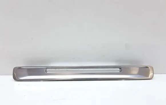 Volvo XC60 Radio/GPS head unit trim 30755619