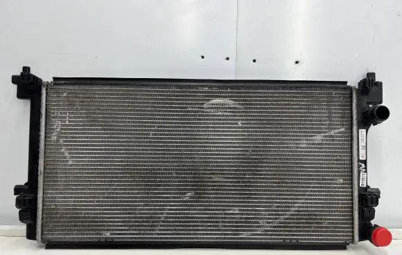 Seat Leon (5F) Coolant radiator 5q0121251ec