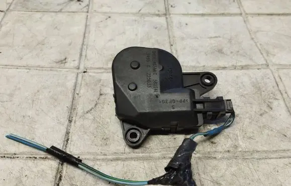 Chrysler Pacifica Air flap motor/actuator 04885465AAC 58024E