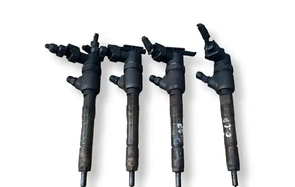 Opel Corsa D Fuel injector 0445110326
