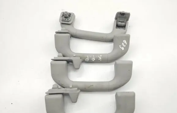 Mercedes-Benz C W204 A set of handles for the ceiling A2048100151