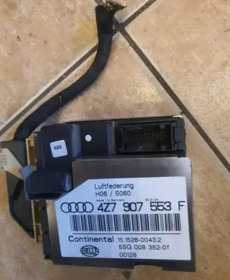 Audi A6 Allroad C5 Suspension control unit/module 4Z7907553F 5SG00835201 15152800432